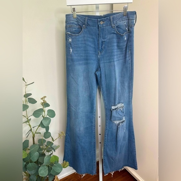 Sincerely Jules Women’s Distressed Flare Denim Jeans Size 11 - Picture 1 of 14